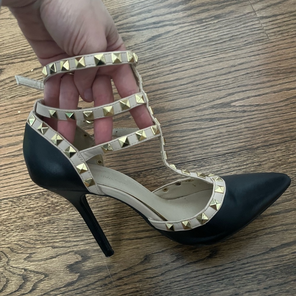 Wild Diva Black and Cream Heels with Gold Studs